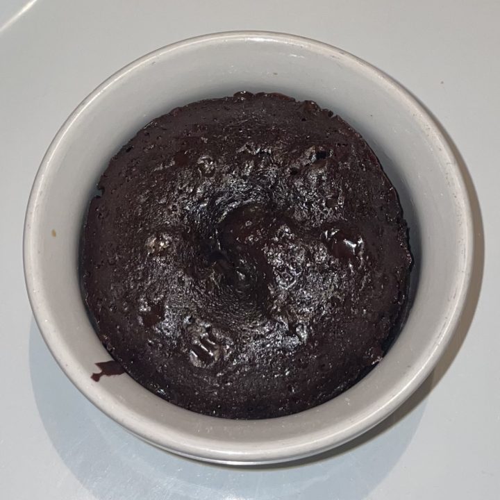 Single serve flourless chocolate cake